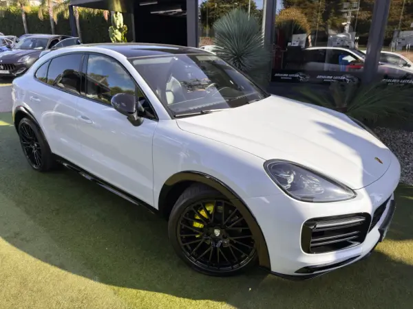 Porsche Cayenne Coupé E-Hybrid Tiptronic S 11