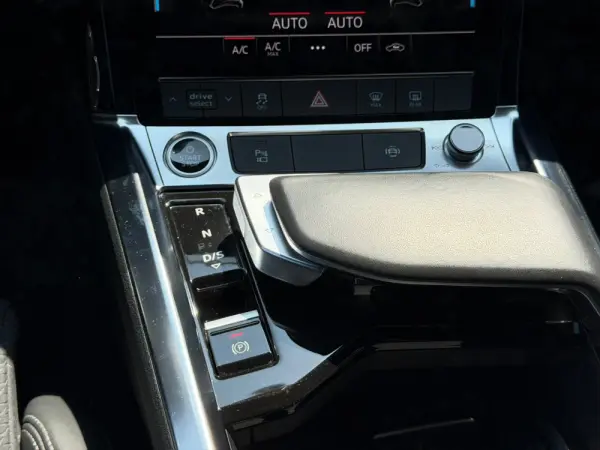 Audi e-tron Sportback 55 quattro S line 63