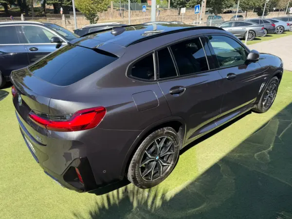 BMW X4 20 d xDrive Pack M Auto 9