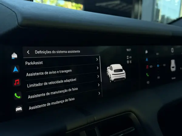 Porsche Taycan Sport Turismo Standard 72