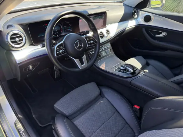 Mercedes-Benz E 220 d Avantgarde 2