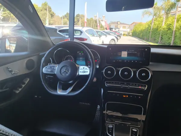 Mercedes-Benz GLC 300 e Coupé 4Matic 21