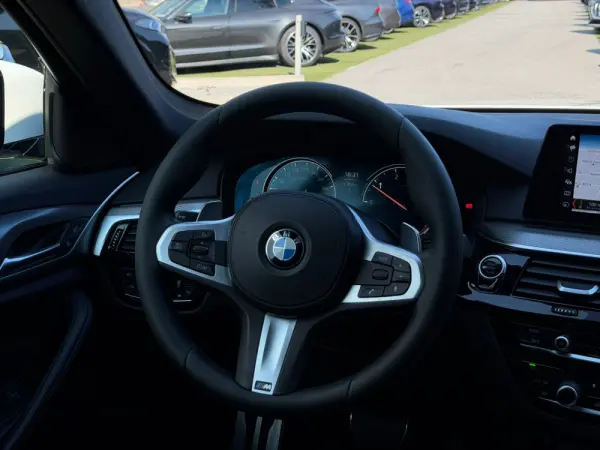 BMW 520 d Pack M Auto 30