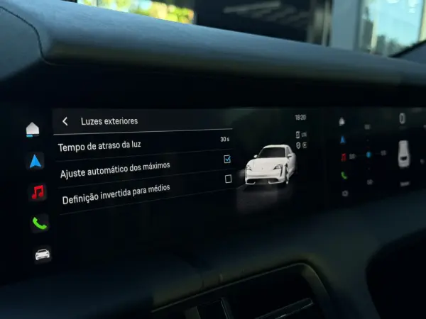 Porsche Taycan Sport Turismo Standard 70
