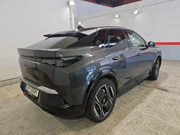 Peugeot E-3008 73 kWh GT 2