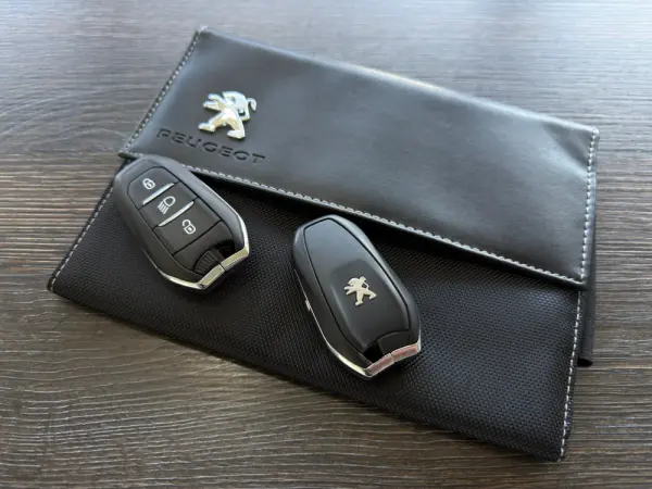 Peugeot 508 SW 1.6 Hybrid Allure e-EAT8 67