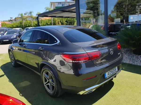 Mercedes-Benz GLC 300 e Coupé 4Matic 13