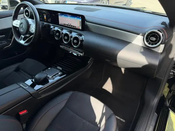 Mercedes-Benz CLA 250 e Shooting Brake AMG Line 15