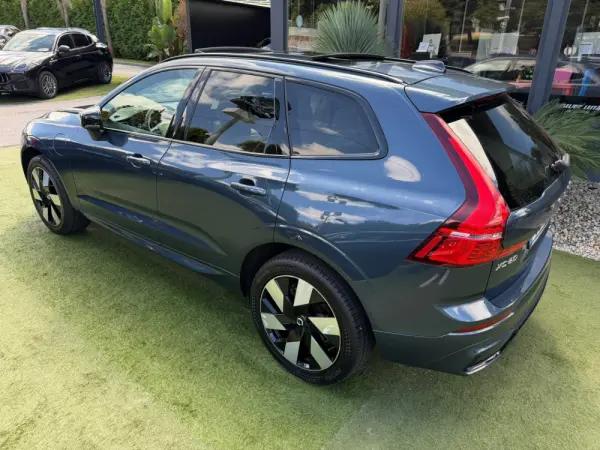 Volvo XC 60 2.0 T6 PHEV Ultimate Dark AWD 17