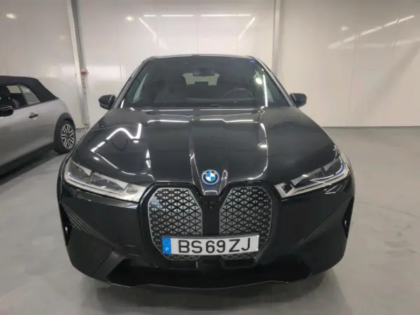 BMW iX xDrive 40 Pack Desportivo 2