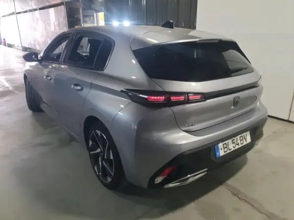 Peugeot 308 1.5 BlueHDi Allure EAT8 4
