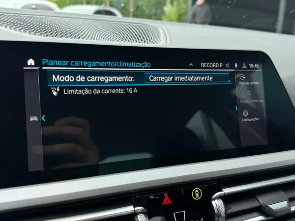 BMW 330 e Corporate Edition Auto 42