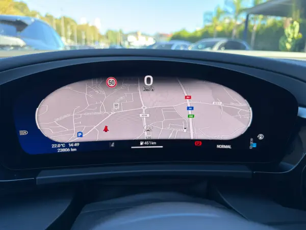Porsche Macan Electric 4 33