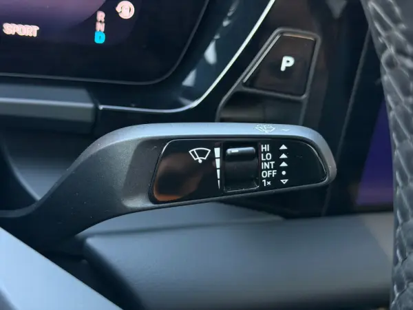 Porsche Macan Electric 4 45
