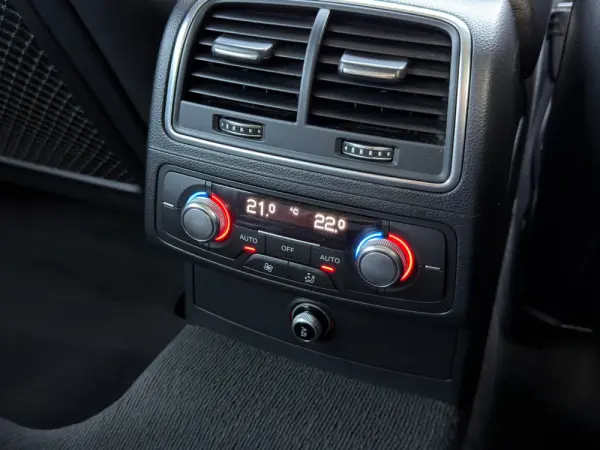 Audi A6 Avant 2.0 TDi Advance S tronic 57