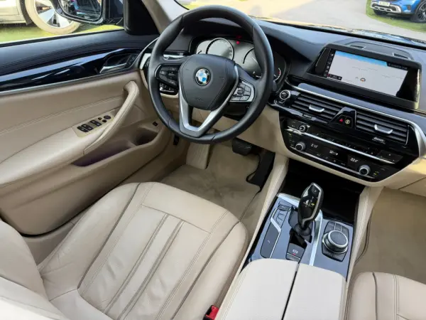 BMW 520 d Line Luxury Auto 23
