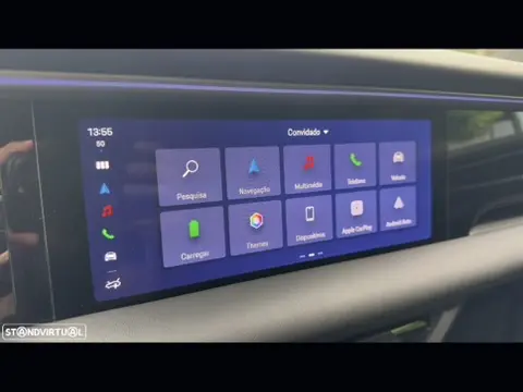 Porsche Macan Electric 4 17