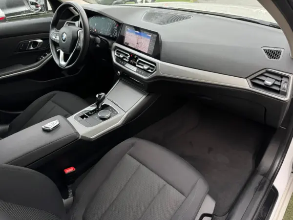 BMW 330 e Corporate Edition Auto 15