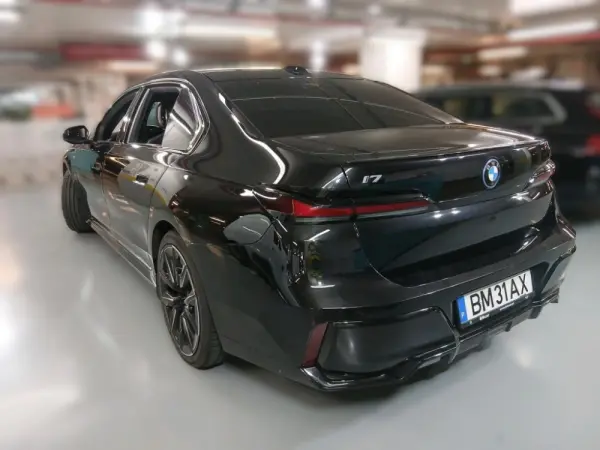 BMW i7 xDrive60 Pack Desportivo M Pro 4