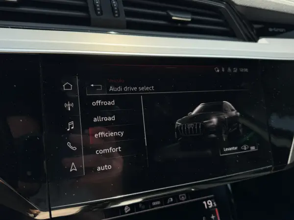 Audi e-tron Sportback 55 quattro S line 46