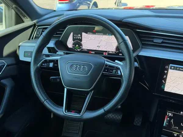 Audi e-tron Sportback 55 quattro S line 26