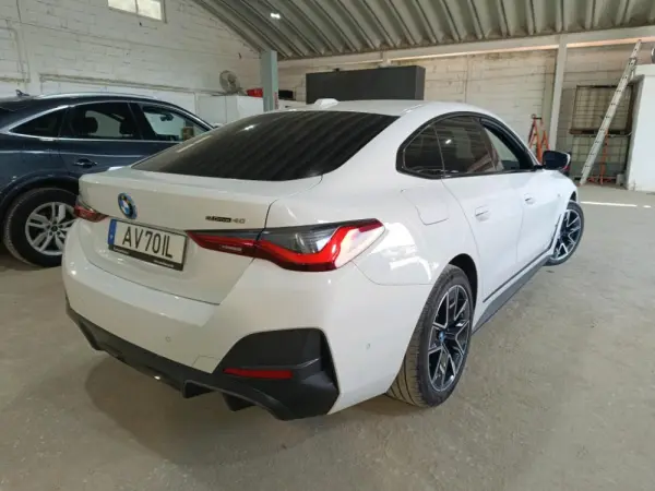 BMW i4 eDrive40 Pack Desportivo M 2