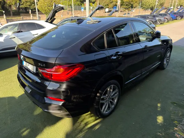 BMW X4 20 d xDrive Pack M Auto 9