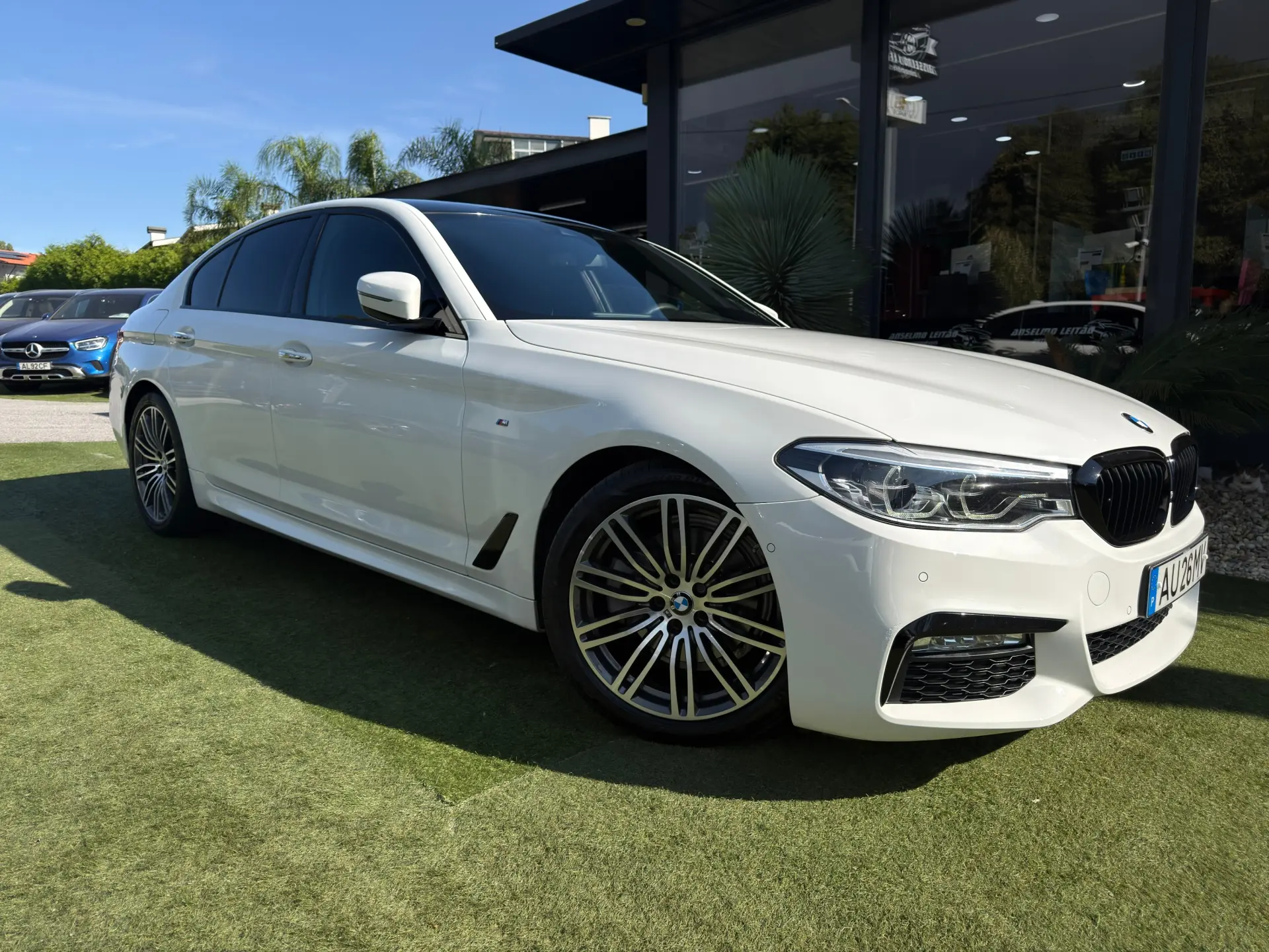 BMW 520 d Pack M Auto 10