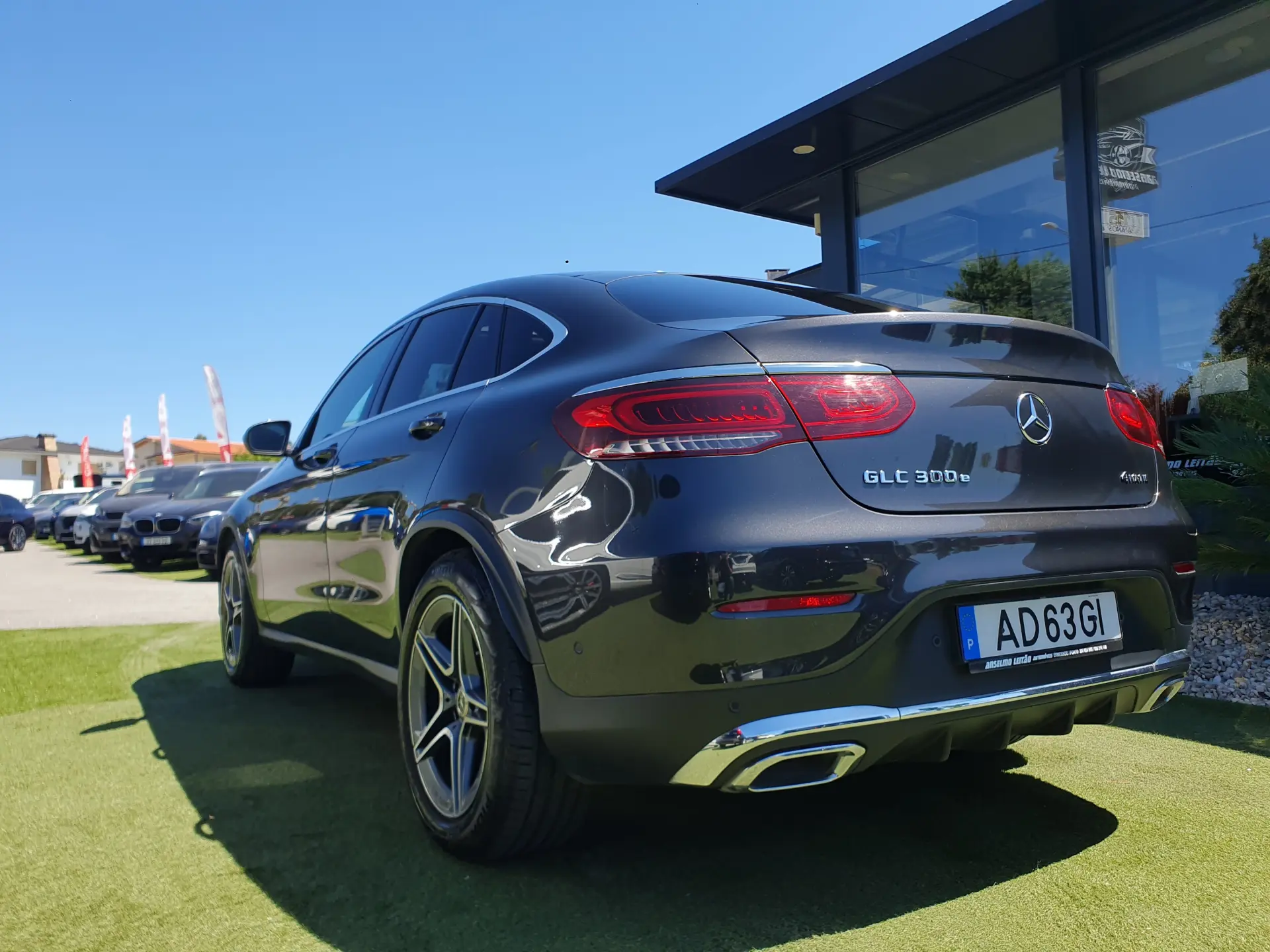 Mercedes-Benz GLC 300 e Coupé 4Matic 12