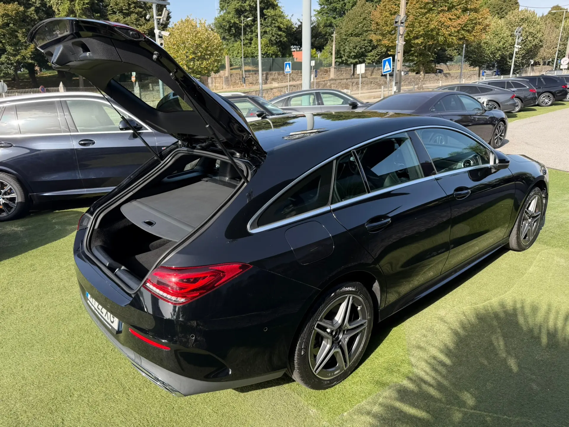 Mercedes-Benz CLA 250 e Shooting Brake AMG Line 67
