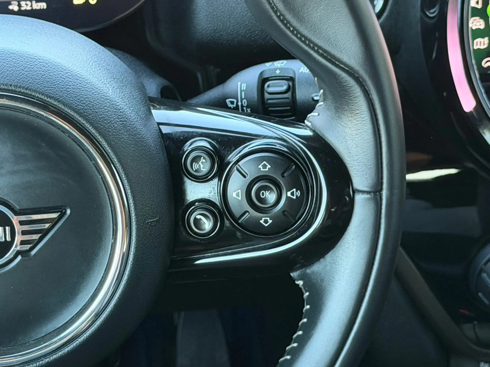 MINI Countryman Cooper SE ALL4 Auto 29