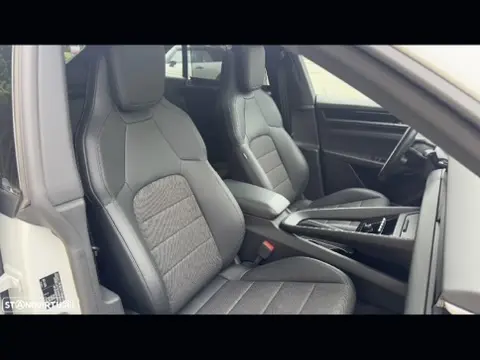 Porsche Macan Electric 4 9