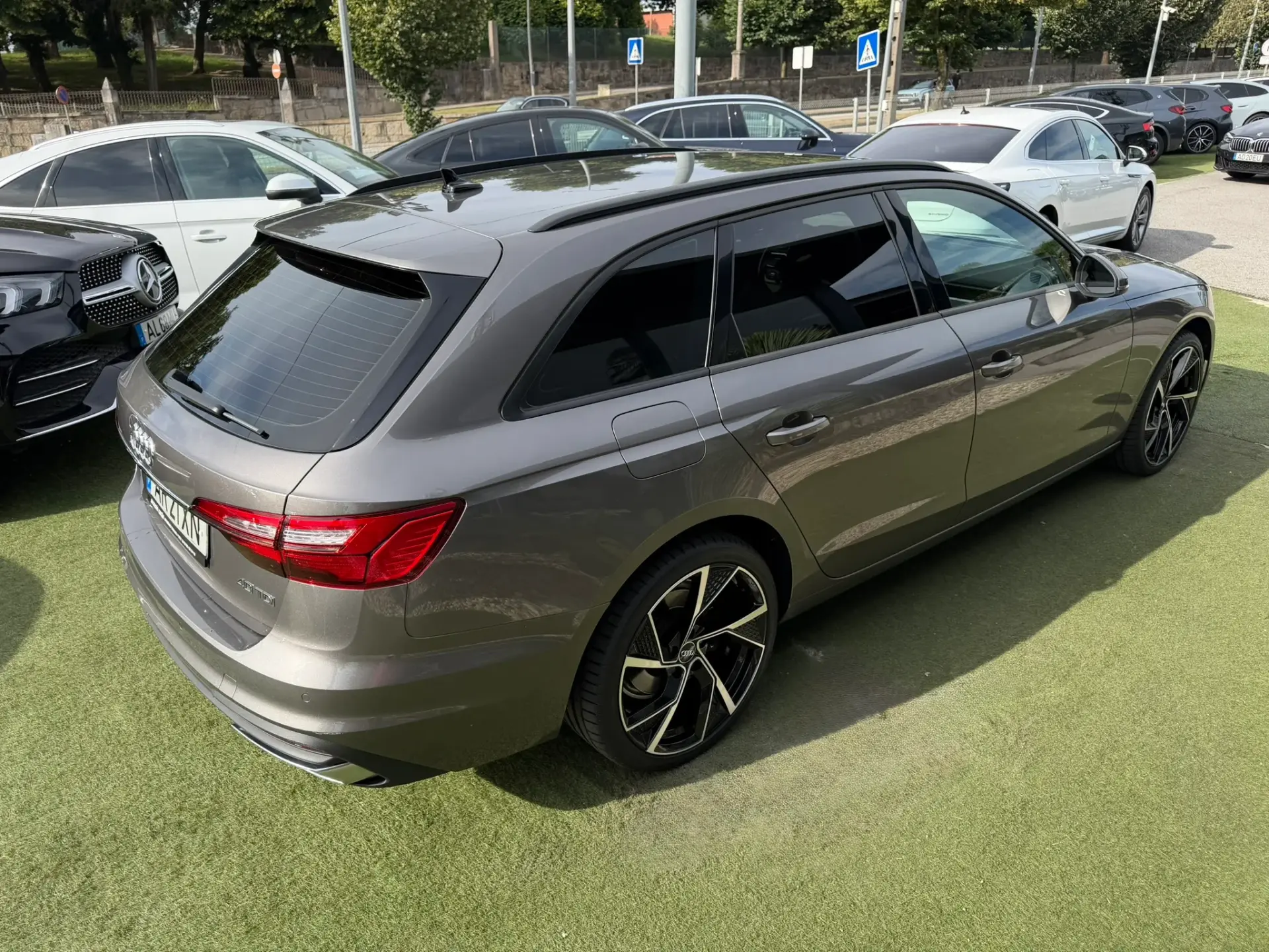 Audi A4 Avant 40 TDI S tronic Advanced 9