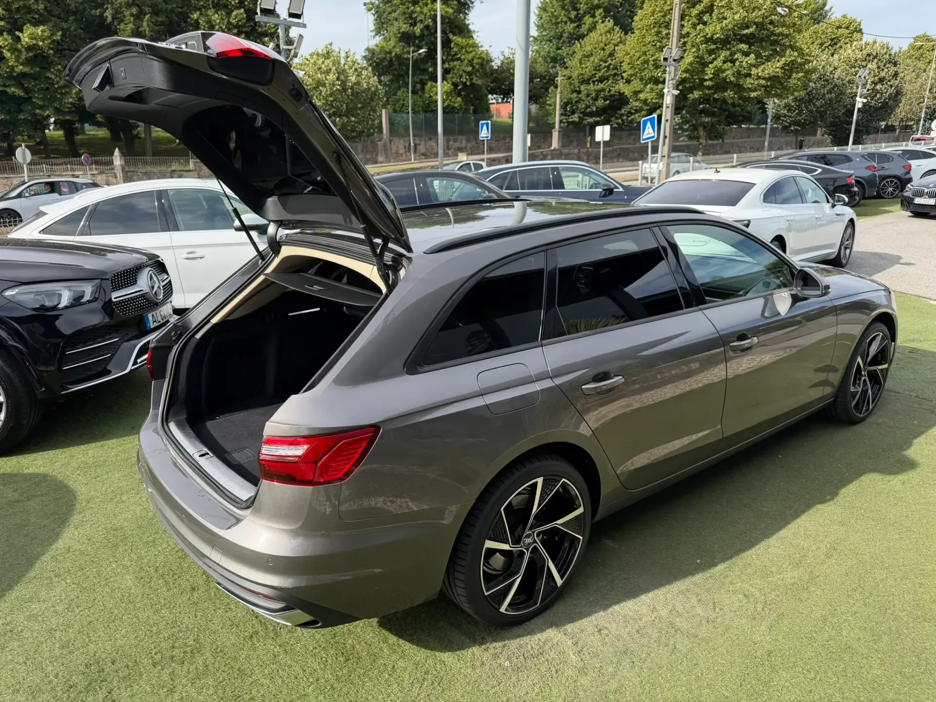 Audi A4 Avant 40 TDI S tronic Advanced 47