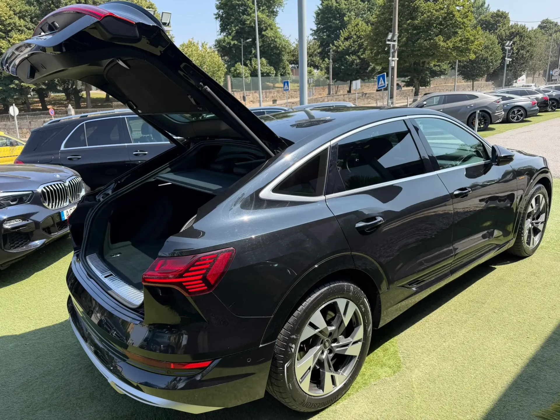 Audi e-tron Sportback 55 quattro S line 63