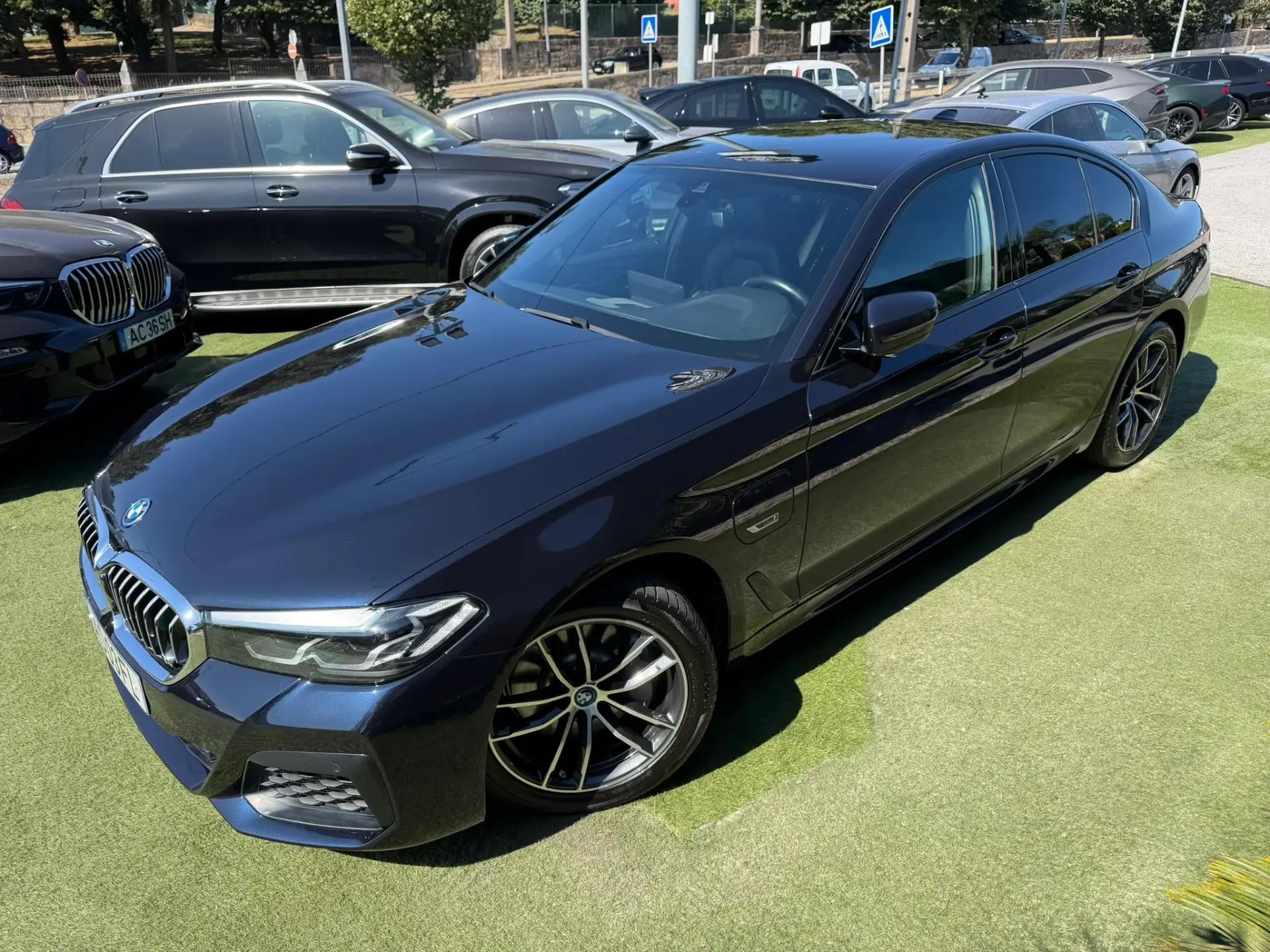 BMW 520 e Pack M 7