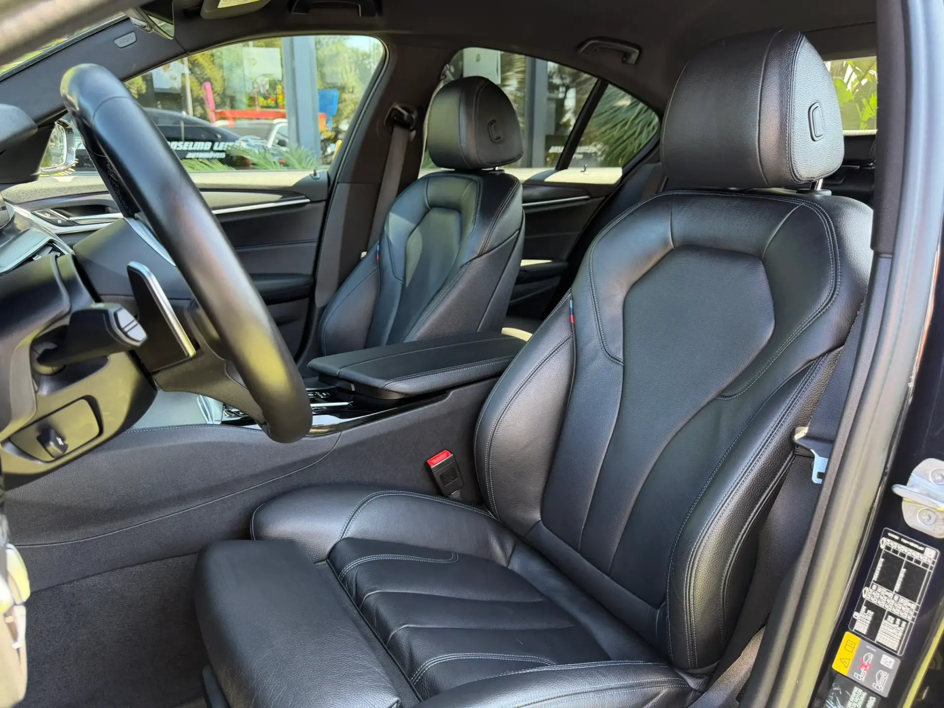 BMW 520 e Pack M 17