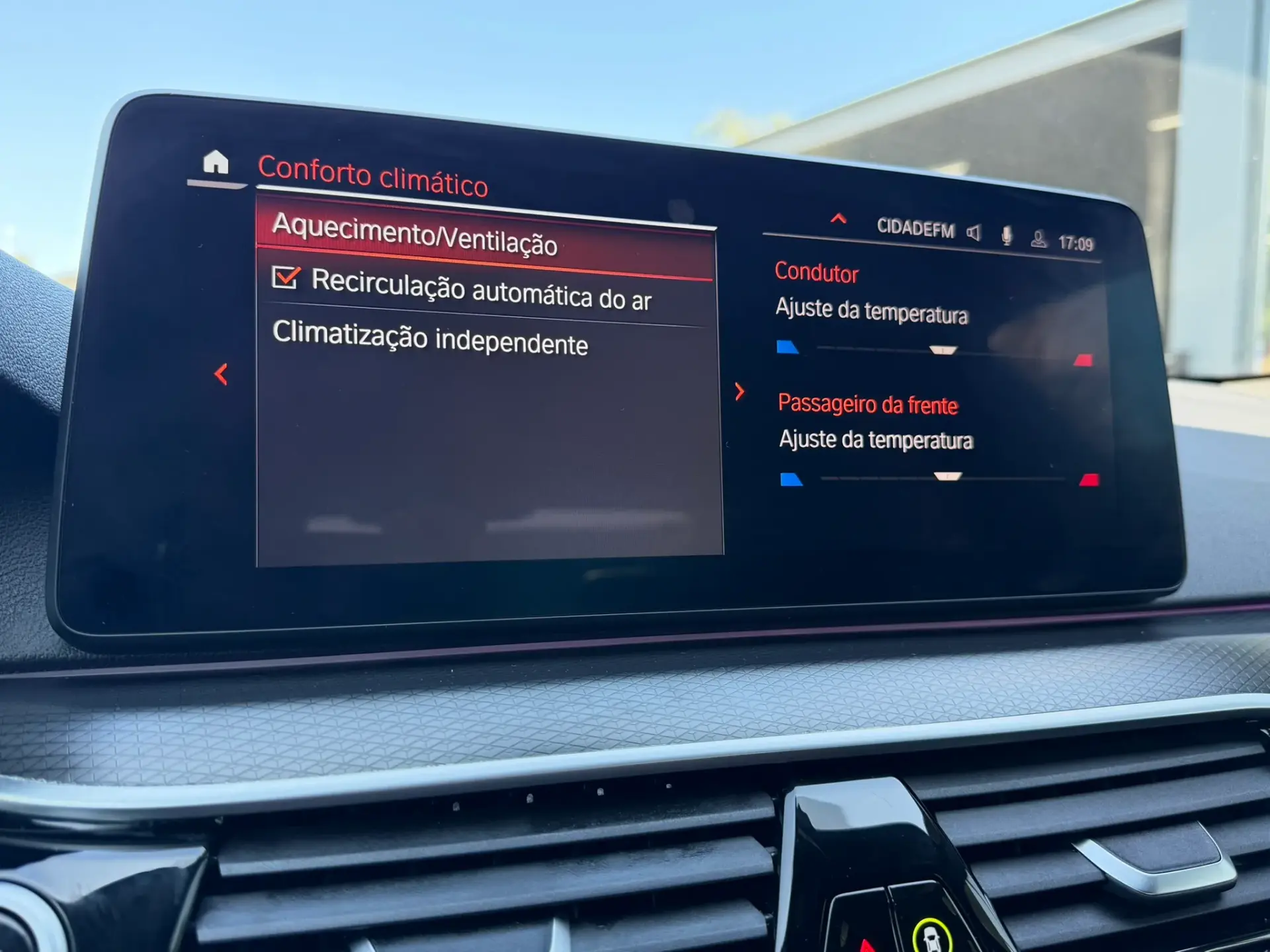 BMW 520 e Pack M 74