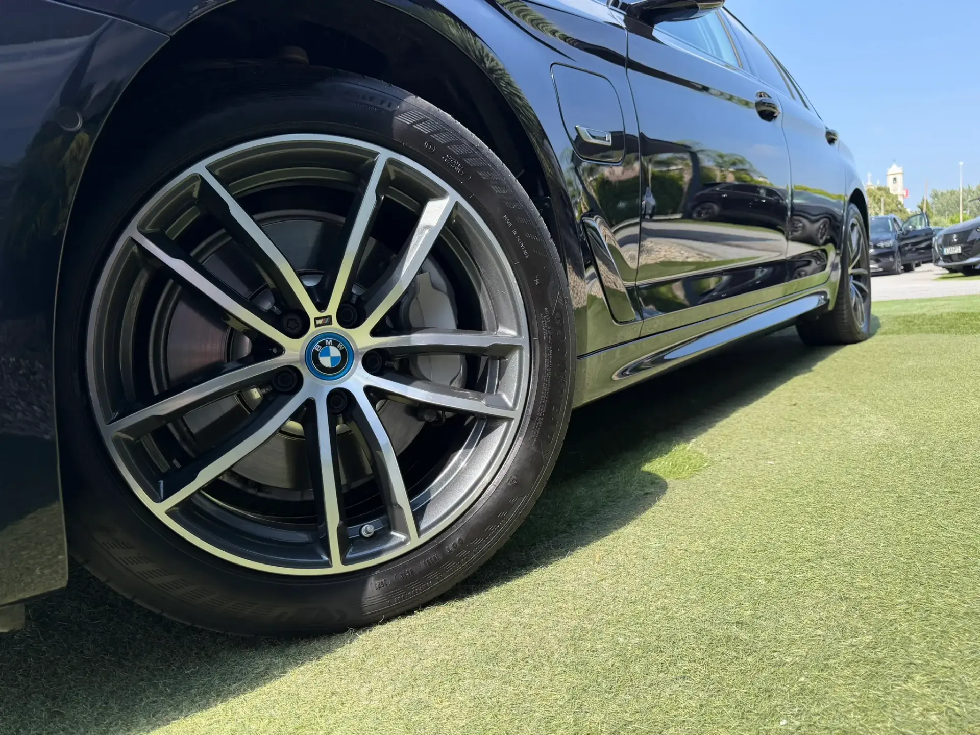 BMW 520 e Pack M 5
