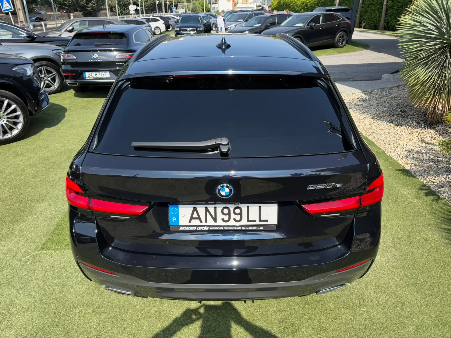 BMW 520 e Pack M 12