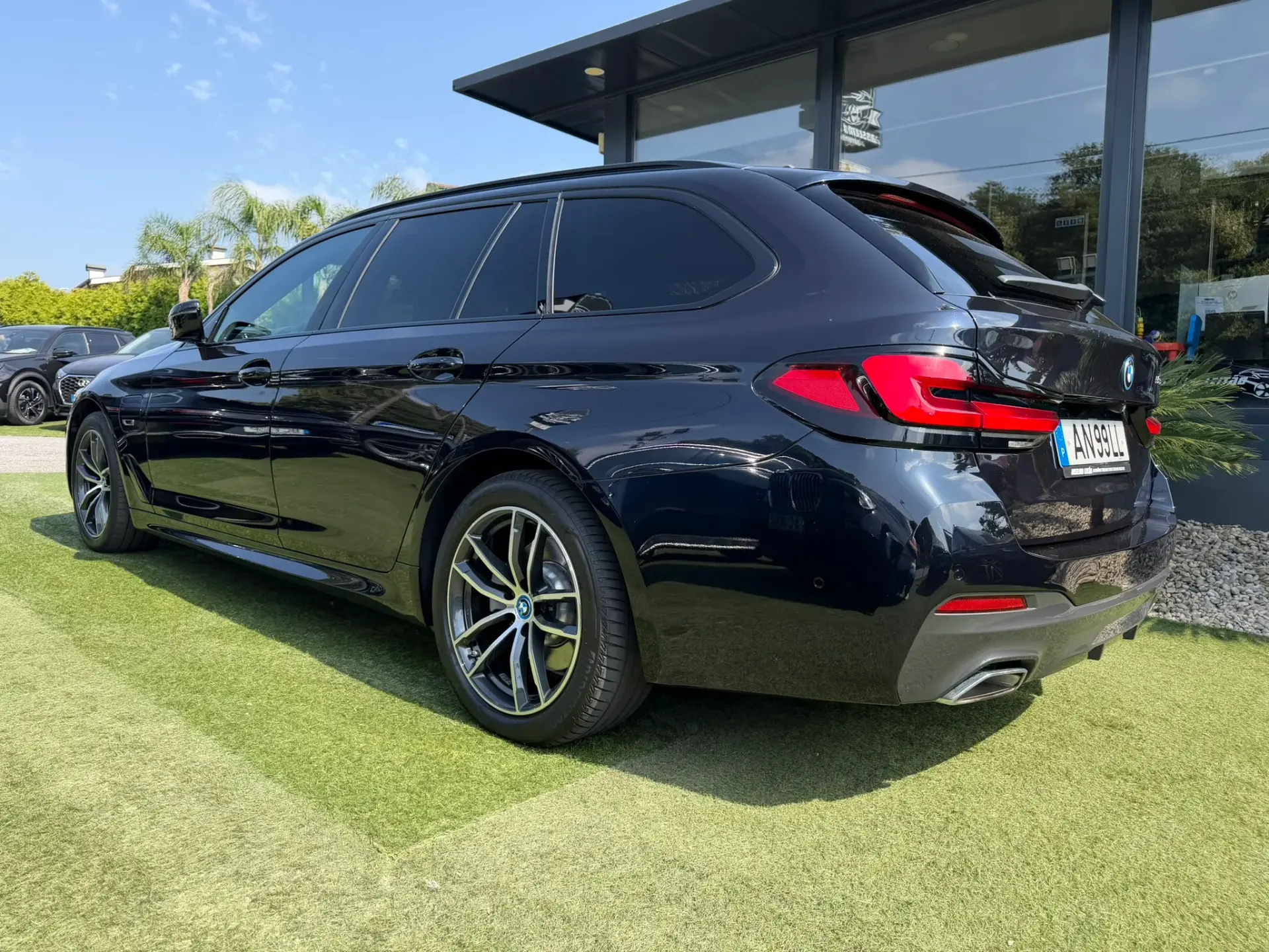 BMW 520 e Pack M 13
