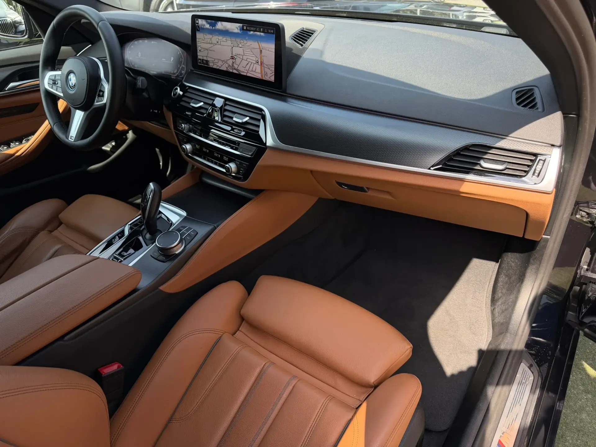 BMW 520 e Pack M 18