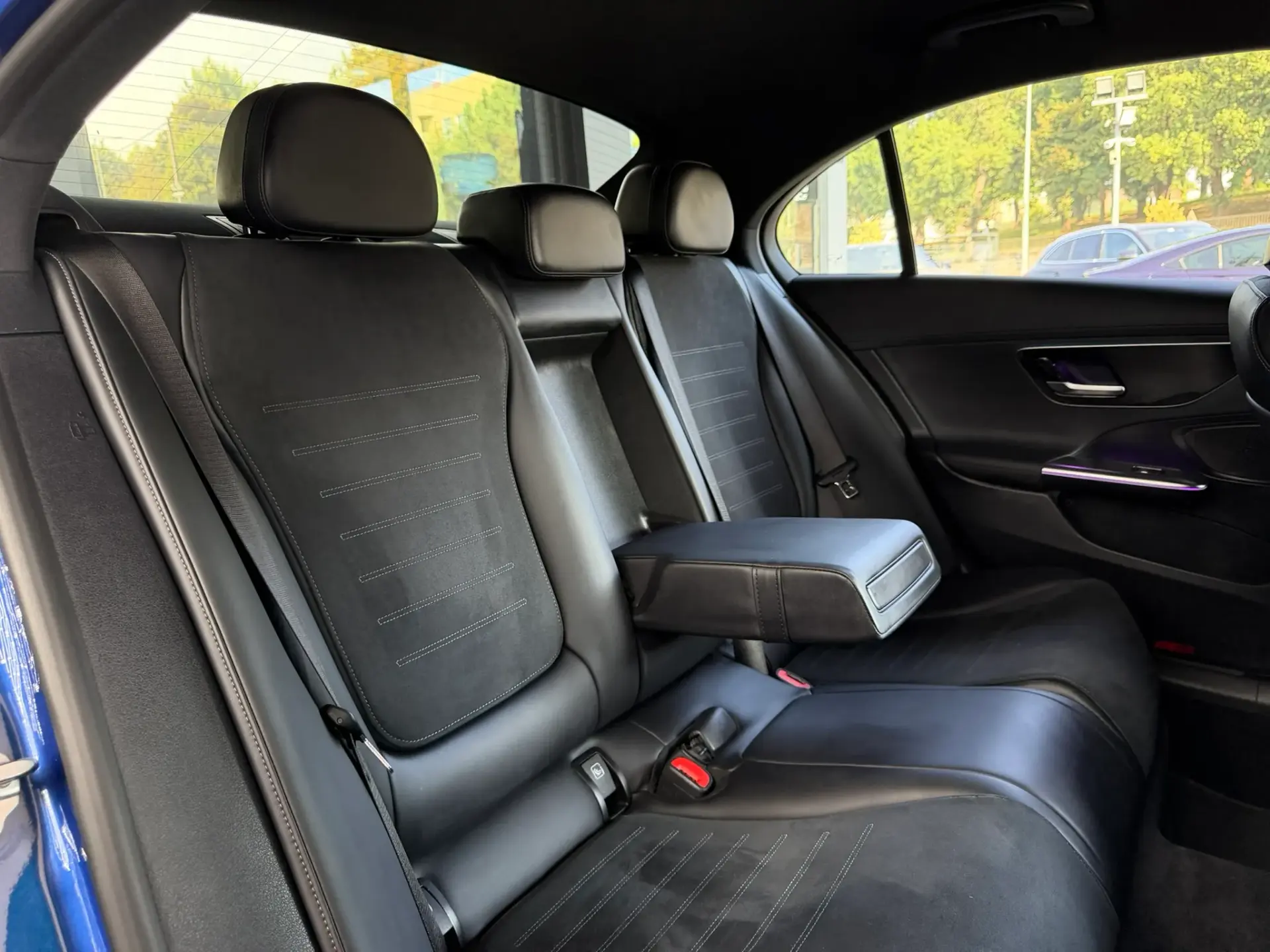 Mercedes-Benz C 300 e AMG Line 24