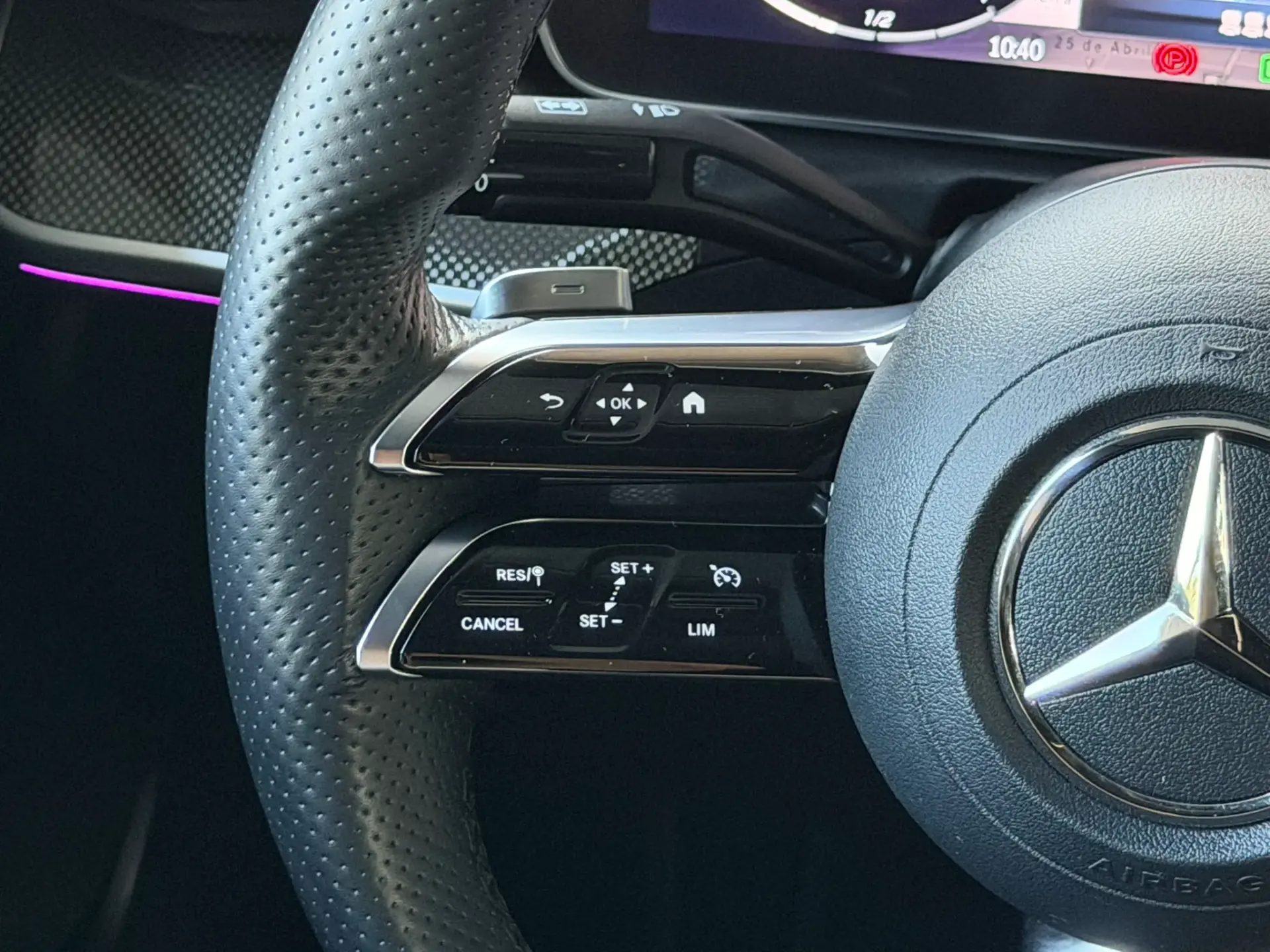 Mercedes-Benz C 300 e AMG Line 33