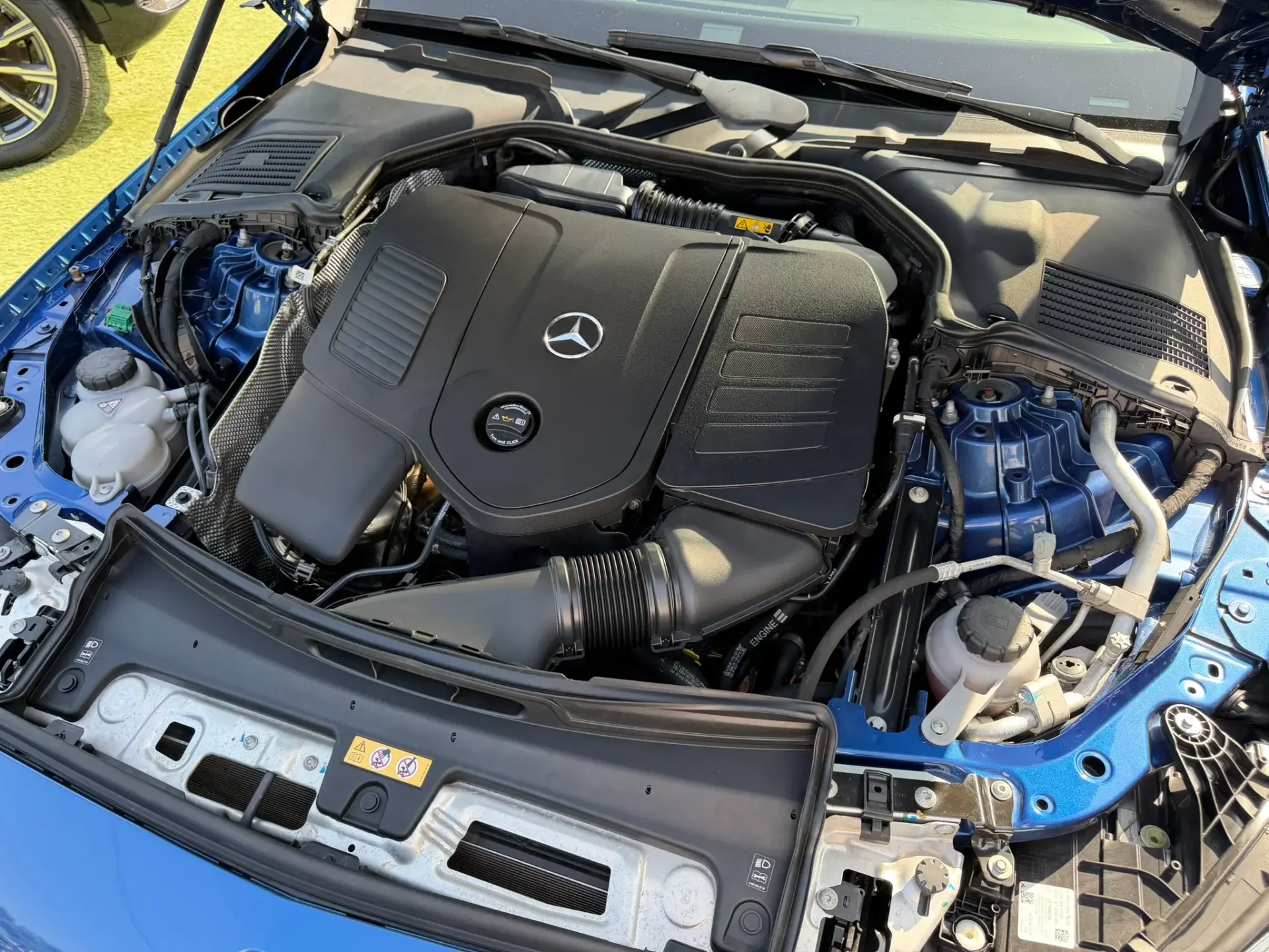 Mercedes-Benz C 300 e AMG Line 77