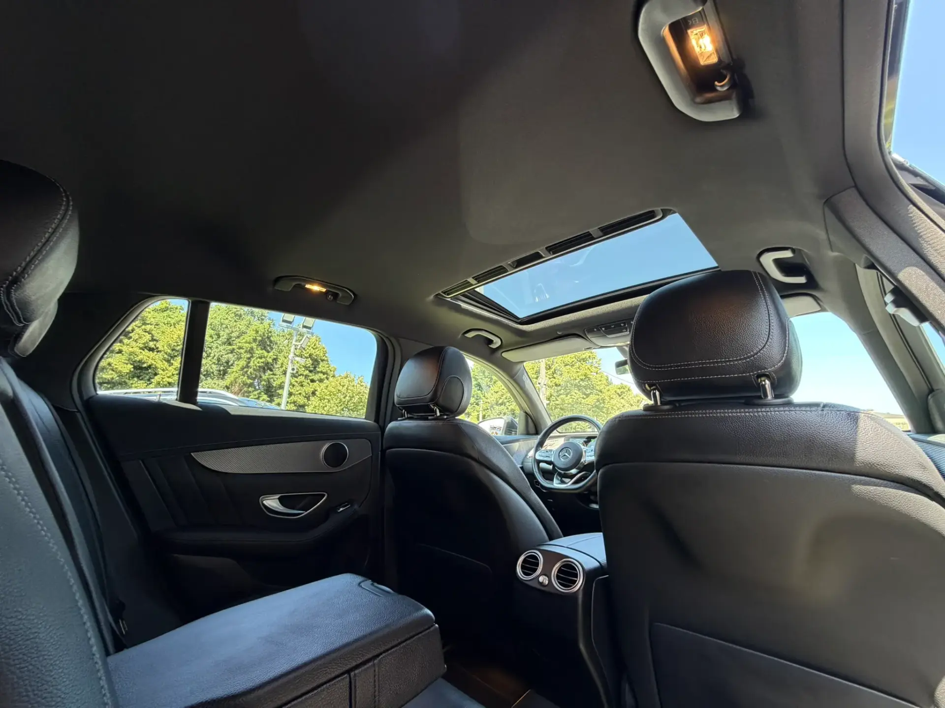Mercedes-Benz EQC 400 4Matic 2