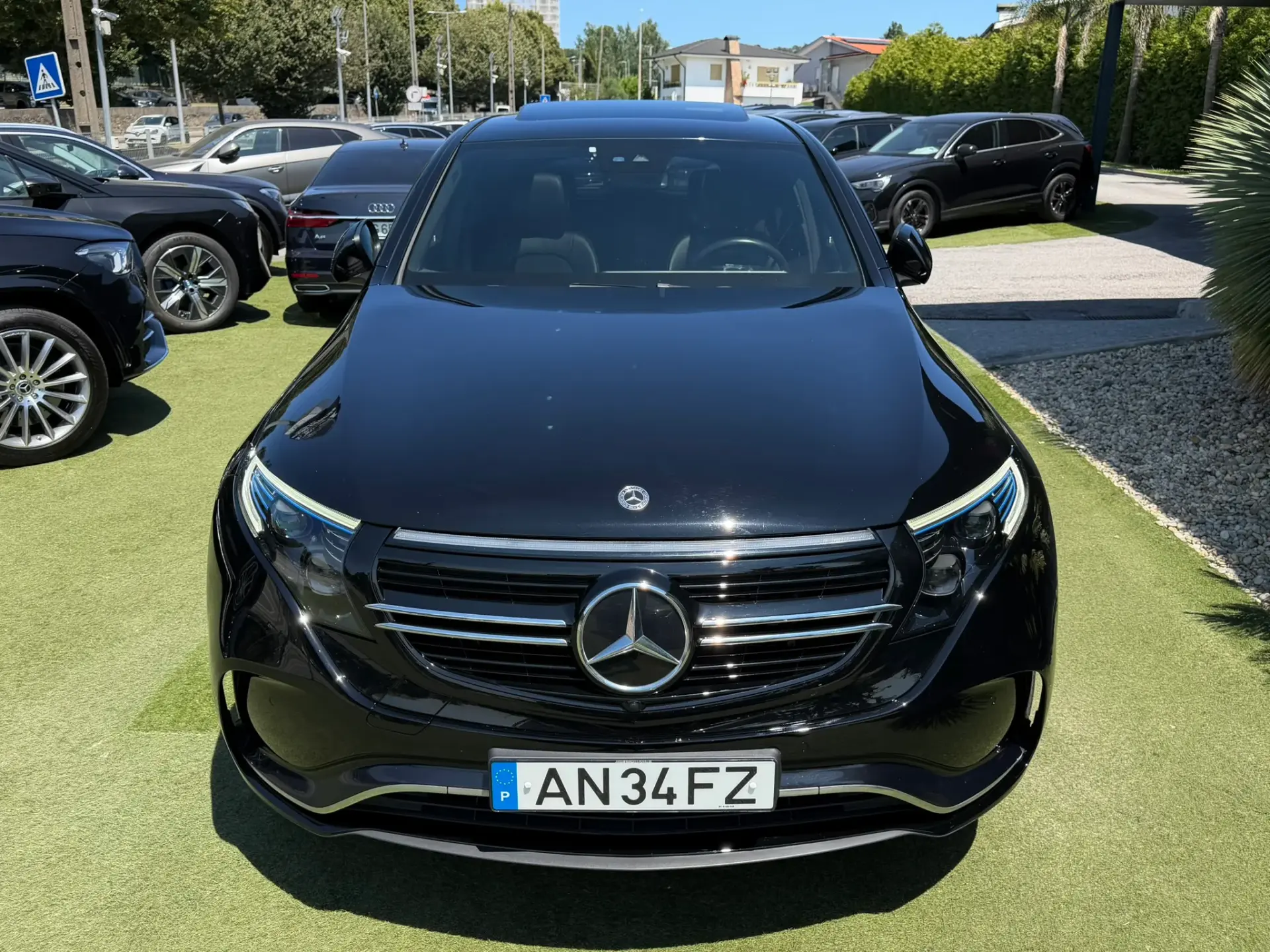Mercedes-Benz EQC 400 4Matic 8