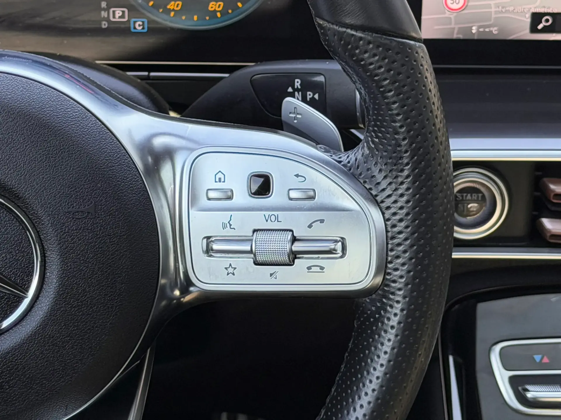 Mercedes-Benz EQC 400 4Matic 33