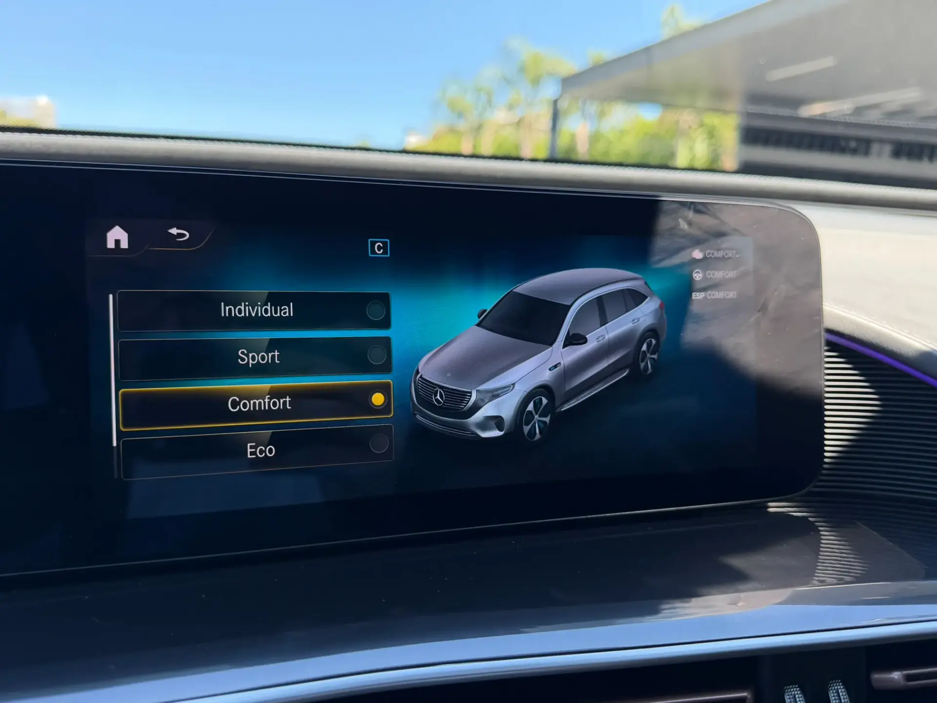 Mercedes-Benz EQC 400 4Matic 62