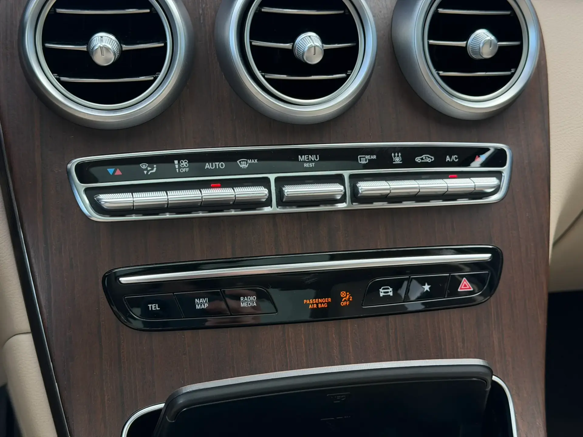 Mercedes-Benz GLC 300 de 4Matic 76
